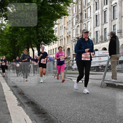 14.06.2026 - REWE Women's Run J. Mangold http://msf.ph/oto/9763498 14.06.2026 11:10:26 Ziel 5120, 5123, 5124, 5125, 5126, 5127, 5316, 5724, 5763, 5830, 5831 meine-sportfotos.de