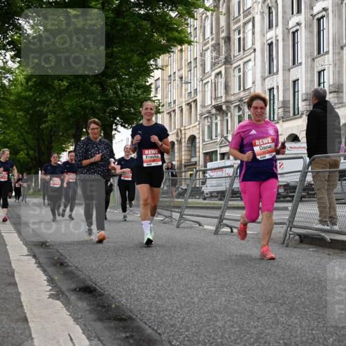 14.06.2026 - REWE Women's Run J. Mangold http://msf.ph/oto/9763515 14.06.2026 11:10:27 Ziel 5120, 5123, 5124, 5125, 5126, 5127, 5254, 5316, 5763, 5830, 5831 meine-sportfotos.de