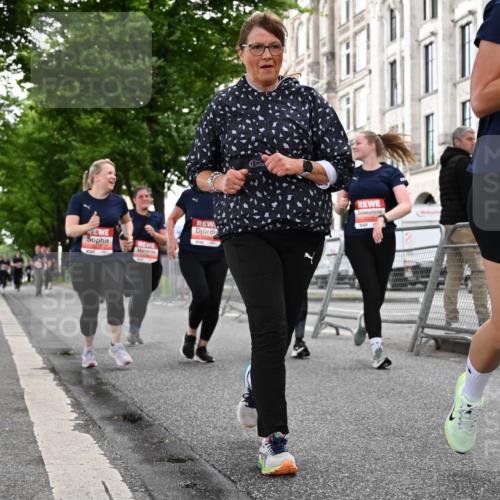 14.06.2026 - REWE Women's Run J. Mangold http://msf.ph/oto/9763555 14.06.2026 11:10:30 Ziel 5120, 5123, 5124, 5125, 5126, 5127, 5254, 5316, 5763, 5879 meine-sportfotos.de