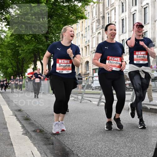 14.06.2026 - REWE Women's Run J. Mangold http://msf.ph/oto/9763568 14.06.2026 11:10:31 Ziel 5120, 5123, 5124, 5125, 5126, 5127, 5254, 5316, 5763, 5879 meine-sportfotos.de