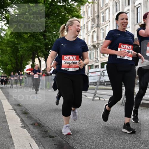 14.06.2026 - REWE Women's Run J. Mangold http://msf.ph/oto/9763571 14.06.2026 11:10:31 Ziel 5120, 5123, 5124, 5125, 5126, 5127, 5254, 5316, 5763, 5879 meine-sportfotos.de
