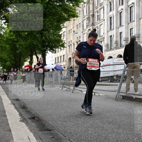 14.06.2026 - REWE Women's Run J. Mangold http://msf.ph/oto/9763583 14.06.2026 11:10:32 Ziel 5120, 5123, 5124, 5125, 5126, 5127, 5254, 5606, 5763, 5879 meine-sportfotos.de