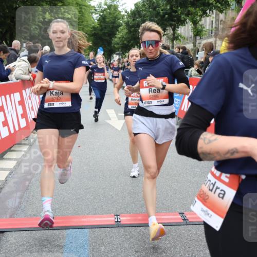 14.06.2026 - REWE Women's Run Strokosch-Dieckow http://msf.ph/oto/9763611 14.06.2026 10:57:37 Ziel 5202, 5228, 5255, 5280, 5381, 5499, 5712, 5778, 5806, 5924 meine-sportfotos.de