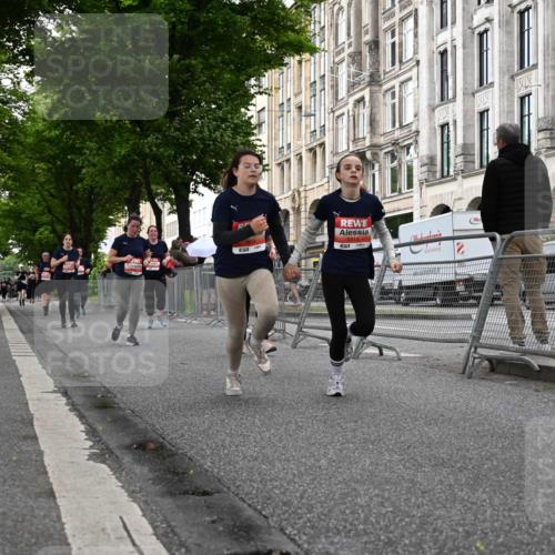 14.06.2026 - REWE Women's Run J. Mangold http://msf.ph/oto/9763634 14.06.2026 11:10:40 Ziel 5136, 5554, 5575, 5606, 5617, 5879, 5915 meine-sportfotos.de