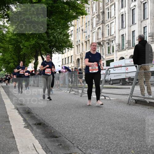 14.06.2026 - REWE Women's Run J. Mangold http://msf.ph/oto/9763649 14.06.2026 11:10:41 Ziel 5136, 5554, 5575, 5606, 5617, 5915 meine-sportfotos.de