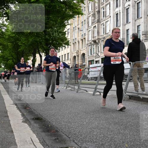 14.06.2026 - REWE Women's Run J. Mangold http://msf.ph/oto/9763661 14.06.2026 11:10:42 Ziel 5136, 5275, 5554, 5575, 5606, 5617, 5915 meine-sportfotos.de