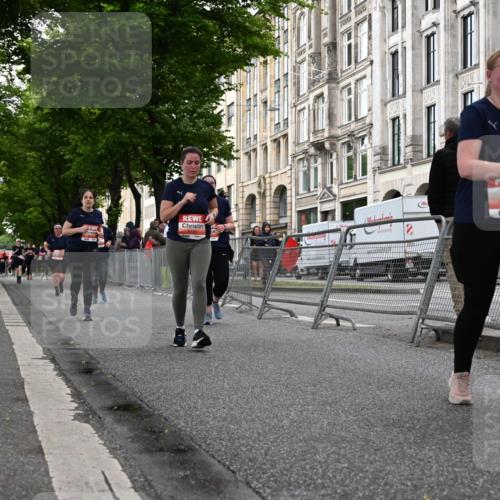 14.06.2026 - REWE Women's Run J. Mangold http://msf.ph/oto/9763668 14.06.2026 11:10:43 Ziel 5136, 5275, 5554, 5575, 5617, 5915, 6027 meine-sportfotos.de