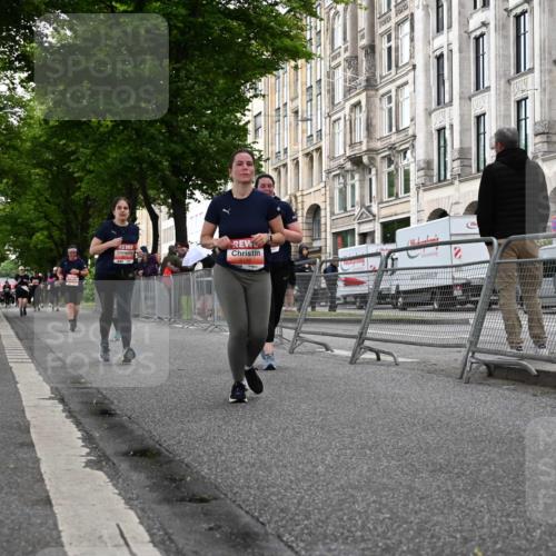 14.06.2026 - REWE Women's Run J. Mangold http://msf.ph/oto/9763676 14.06.2026 11:10:43 Ziel 5136, 5275, 5554, 5575, 5617, 5915, 6027 meine-sportfotos.de
