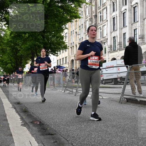 14.06.2026 - REWE Women's Run J. Mangold http://msf.ph/oto/9763692 14.06.2026 11:10:44 Ziel 5136, 5275, 5554, 5575, 5617, 5915, 6027 meine-sportfotos.de