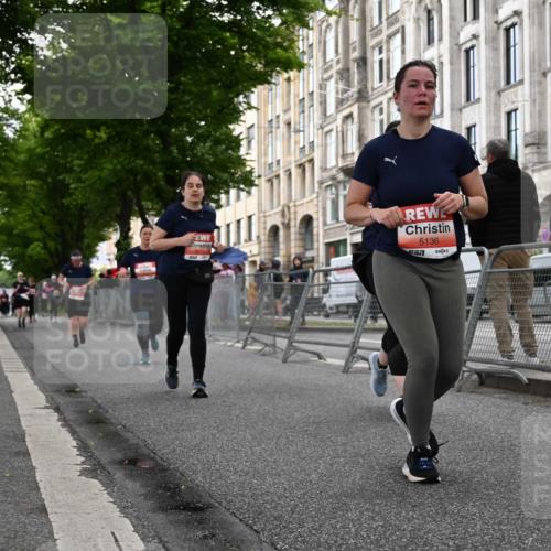 14.06.2026 - REWE Women's Run J. Mangold http://msf.ph/oto/9763697 14.06.2026 11:10:45 Ziel 5136, 5275, 5575, 5617, 6027 meine-sportfotos.de