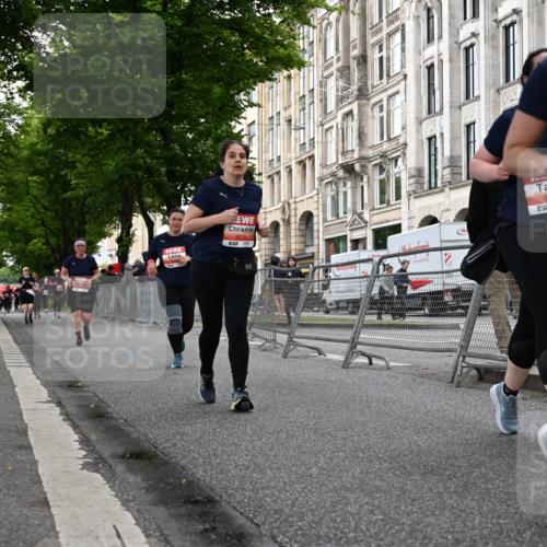 14.06.2026 - REWE Women's Run J. Mangold http://msf.ph/oto/9763706 14.06.2026 11:10:45 Ziel 5136, 5275, 5575, 5617, 6027 meine-sportfotos.de