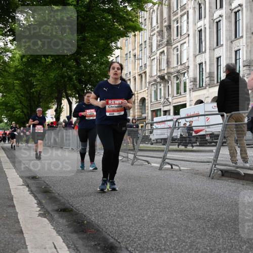 14.06.2026 - REWE Women's Run J. Mangold http://msf.ph/oto/9763709 14.06.2026 11:10:46 Ziel 5136, 5275, 5575, 5617, 6027 meine-sportfotos.de