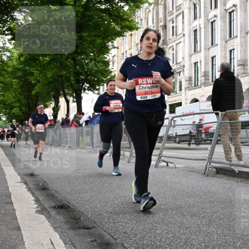 14.06.2026 - REWE Women's Run J. Mangold http://msf.ph/oto/9763720 14.06.2026 11:10:47 Ziel 5136, 5275, 5348, 5575, 5617, 6027 meine-sportfotos.de