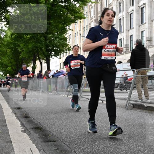 14.06.2026 - REWE Women's Run J. Mangold http://msf.ph/oto/9763725 14.06.2026 11:10:47 Ziel 5136, 5275, 5348, 5575, 5617, 6027 meine-sportfotos.de