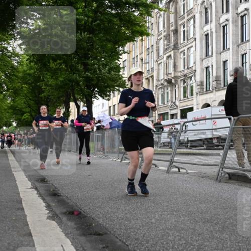 14.06.2026 - REWE Women's Run J. Mangold http://msf.ph/oto/9763783 14.06.2026 11:10:57 Ziel 5165, 5324, 5348, 6022, 6068 meine-sportfotos.de