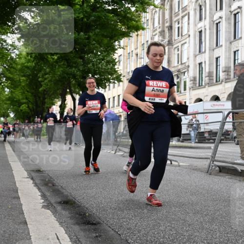 14.06.2026 - REWE Women's Run J. Mangold http://msf.ph/oto/9763828 14.06.2026 11:11:00 Ziel 5165, 5267, 5323, 5324, 6022, 6068 meine-sportfotos.de