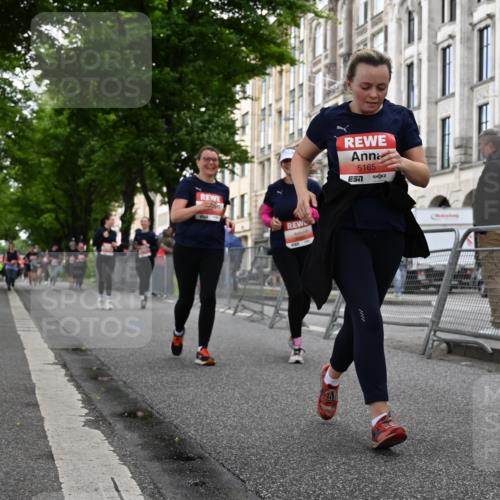 14.06.2026 - REWE Women's Run J. Mangold http://msf.ph/oto/9763831 14.06.2026 11:11:00 Ziel 5165, 5267, 5323, 5324, 6022, 6068 meine-sportfotos.de