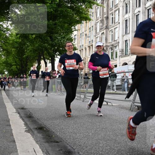 14.06.2026 - REWE Women's Run J. Mangold http://msf.ph/oto/9763837 14.06.2026 11:11:01 Ziel 5165, 5267, 5323, 5324, 6022, 6068 meine-sportfotos.de
