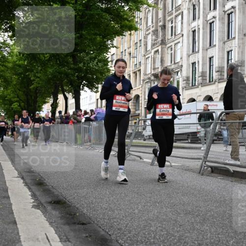 14.06.2026 - REWE Women's Run J. Mangold http://msf.ph/oto/9763878 14.06.2026 11:11:05 Ziel 5165, 5267, 5323, 5342, 5708, 5717, 6022, 6068 meine-sportfotos.de