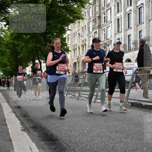 14.06.2026 - REWE Women's Run J. Mangold http://msf.ph/oto/9763913 14.06.2026 11:11:10 Ziel 5040, 5042, 5043, 5162, 5323, 5342, 5632, 5708, 5717 meine-sportfotos.de