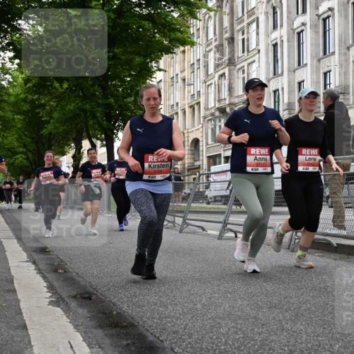 14.06.2026 - REWE Women's Run J. Mangold http://msf.ph/oto/9763915 14.06.2026 11:11:10 Ziel 5040, 5042, 5043, 5162, 5323, 5342, 5632, 5708, 5717 meine-sportfotos.de