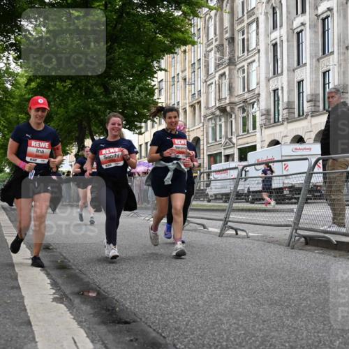 14.06.2026 - REWE Women's Run J. Mangold http://msf.ph/oto/9763939 14.06.2026 11:11:12 Ziel 5040, 5042, 5043, 5162, 5342, 5632, 5708, 5717 meine-sportfotos.de