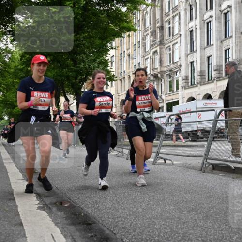 14.06.2026 - REWE Women's Run J. Mangold http://msf.ph/oto/9763946 14.06.2026 11:11:12 Ziel 5040, 5042, 5043, 5162, 5342, 5632, 5708, 5717 meine-sportfotos.de