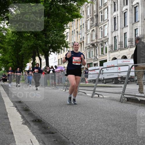 14.06.2026 - REWE Women's Run J. Mangold http://msf.ph/oto/9763976 14.06.2026 11:11:15 Ziel 5040, 5042, 5043, 5162, 5632 meine-sportfotos.de