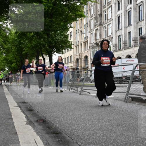 14.06.2026 - REWE Women's Run J. Mangold http://msf.ph/oto/9763992 14.06.2026 11:11:20 Ziel 5080, 5081, 5082, 5148, 5632, 5663 meine-sportfotos.de
