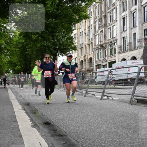 14.06.2026 - REWE Women's Run J. Mangold http://msf.ph/oto/9764059 14.06.2026 11:11:30 Ziel 5080, 5081, 5082, 5265, 5362, 5730 meine-sportfotos.de
