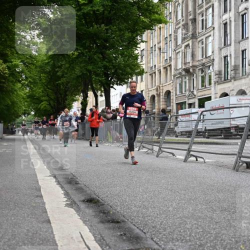 14.06.2026 - REWE Women's Run J. Mangold http://msf.ph/oto/9764232 14.06.2026 11:11:53 Ziel 5388, 5602 meine-sportfotos.de