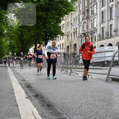 14.06.2026 - REWE Women's Run J. Mangold http://msf.ph/oto/9764270 14.06.2026 11:11:59 Ziel 5097, 5105, 5388, 5658, 5959 meine-sportfotos.de