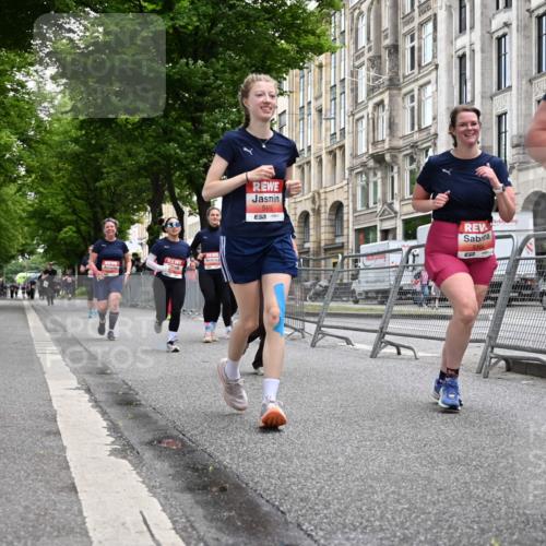 14.06.2026 - REWE Women's Run J. Mangold http://msf.ph/oto/9764362 14.06.2026 11:12:09 Ziel 5088, 5089, 5090, 5097, 5100, 5105, 5191, 5302, 5325, 5555, 5612, 5671 meine-sportfotos.de