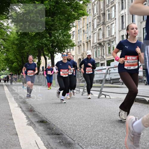 14.06.2026 - REWE Women's Run J. Mangold http://msf.ph/oto/9764381 14.06.2026 11:12:11 Ziel 5088, 5089, 5090, 5100, 5191, 5302, 5325, 5555, 5612, 5671 meine-sportfotos.de