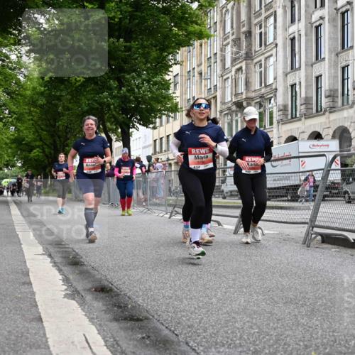 14.06.2026 - REWE Women's Run J. Mangold http://msf.ph/oto/9764394 14.06.2026 11:12:12 Ziel 5088, 5089, 5090, 5100, 5191, 5302, 5325, 5555, 5612, 5671 meine-sportfotos.de