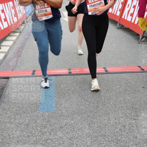 14.06.2026 - REWE Women's Run Strokosch-Dieckow http://msf.ph/oto/9764421 14.06.2026 10:57:24 Ziel 5006, 5048, 5333, 5683, 5753, 5913, 5933 meine-sportfotos.de