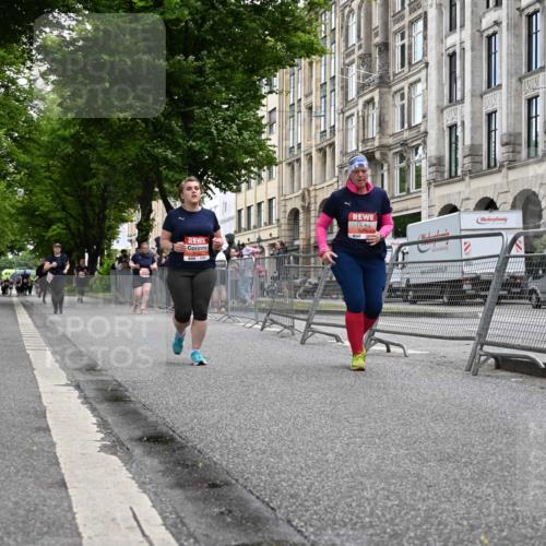 14.06.2026 - REWE Women's Run J. Mangold http://msf.ph/oto/9764452 14.06.2026 11:12:16 Ziel 5088, 5089, 5090, 5191, 5302, 5325, 5785, 6052 meine-sportfotos.de