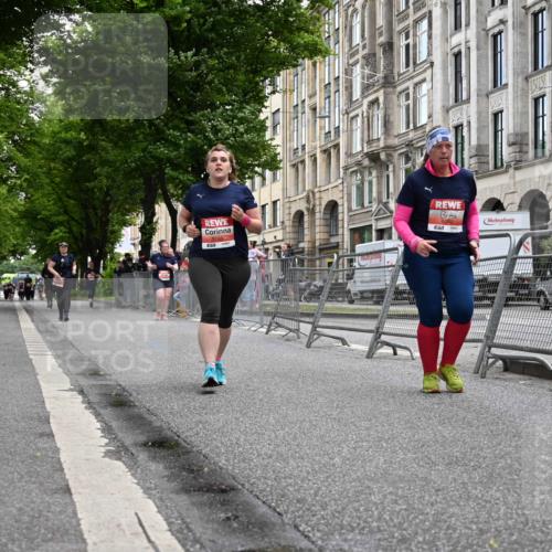 14.06.2026 - REWE Women's Run J. Mangold http://msf.ph/oto/9764465 14.06.2026 11:12:17 Ziel 5088, 5089, 5090, 5191, 5325, 5785, 6052 meine-sportfotos.de