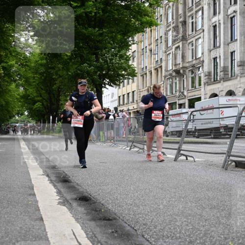14.06.2026 - REWE Women's Run J. Mangold http://msf.ph/oto/9764488 14.06.2026 11:12:24 Ziel 5009, 5155, 5205 meine-sportfotos.de
