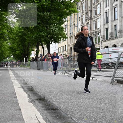 14.06.2026 - REWE Women's Run J. Mangold http://msf.ph/oto/9764506 14.06.2026 11:12:27 Ziel 5009, 5155, 5205, 5847 meine-sportfotos.de