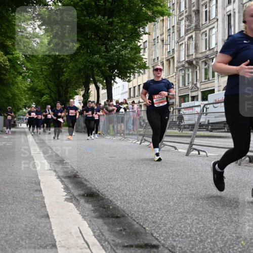 14.06.2026 - REWE Women's Run J. Mangold http://msf.ph/oto/9764539 14.06.2026 11:12:50 Ziel 5300, 5365, 5426 meine-sportfotos.de