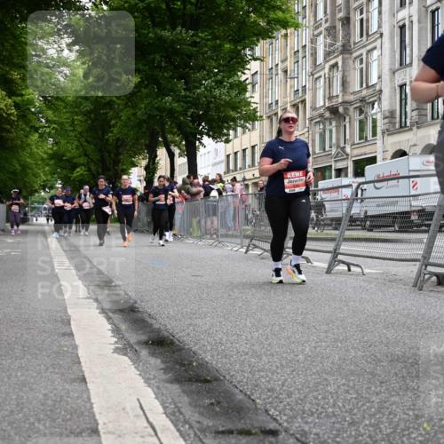 14.06.2026 - REWE Women's Run J. Mangold http://msf.ph/oto/9764542 14.06.2026 11:12:50 Ziel 5300, 5365, 5426 meine-sportfotos.de