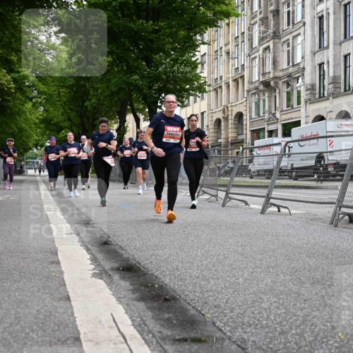14.06.2026 - REWE Women's Run J. Mangold http://msf.ph/oto/9764554 14.06.2026 11:12:54 Ziel 5299, 5300, 5365, 5383, 5426, 5726, 5936 meine-sportfotos.de