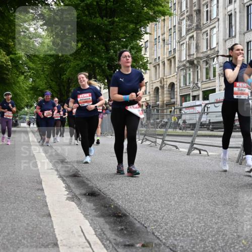 14.06.2026 - REWE Women's Run J. Mangold http://msf.ph/oto/9764597 14.06.2026 11:12:57 Ziel 5299, 5300, 5365, 5383, 5645, 5678, 5726, 5936, 6033 meine-sportfotos.de