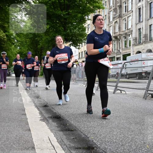 14.06.2026 - REWE Women's Run J. Mangold http://msf.ph/oto/9764607 14.06.2026 11:12:58 Ziel 5252, 5299, 5300, 5383, 5537, 5564, 5645, 5678, 5726, 5936, 5955, 6033 meine-sportfotos.de