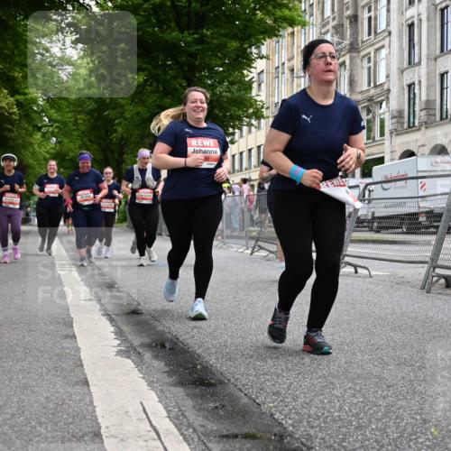14.06.2026 - REWE Women's Run J. Mangold http://msf.ph/oto/9764610 14.06.2026 11:12:58 Ziel 5252, 5299, 5300, 5383, 5537, 5564, 5645, 5678, 5726, 5936, 5955, 6033 meine-sportfotos.de