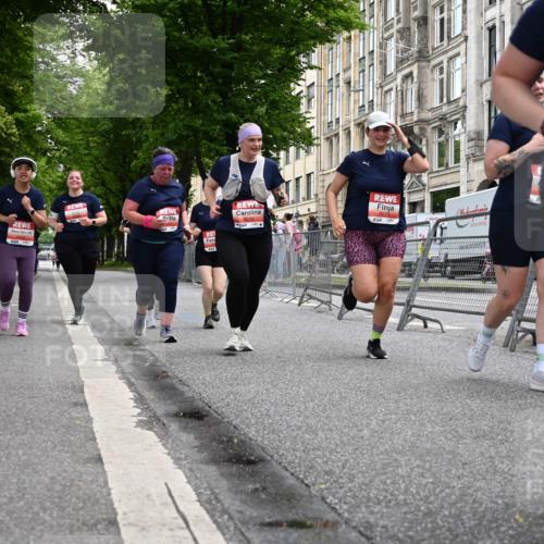 14.06.2026 - REWE Women's Run J. Mangold http://msf.ph/oto/9764630 14.06.2026 11:13:00 Ziel 5057, 5252, 5299, 5383, 5537, 5564, 5645, 5678, 5726, 5936, 5955, 6033, 6059 meine-sportfotos.de