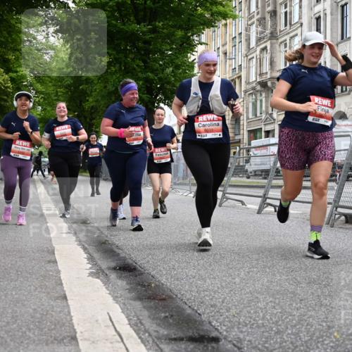 14.06.2026 - REWE Women's Run J. Mangold http://msf.ph/oto/9764634 14.06.2026 11:13:01 Ziel 5057, 5252, 5299, 5383, 5537, 5564, 5645, 5678, 5726, 5936, 5955, 6033, 6059 meine-sportfotos.de
