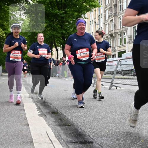 14.06.2026 - REWE Women's Run J. Mangold http://msf.ph/oto/9764648 14.06.2026 11:13:02 Ziel 5057, 5252, 5299, 5383, 5537, 5564, 5645, 5678, 5726, 5936, 5955, 6033, 6059 meine-sportfotos.de