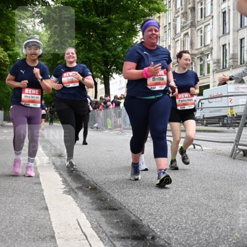 14.06.2026 - REWE Women's Run J. Mangold http://msf.ph/oto/9764650 14.06.2026 11:13:02 Ziel 5057, 5252, 5299, 5383, 5537, 5564, 5645, 5678, 5726, 5936, 5955, 6033, 6059 meine-sportfotos.de